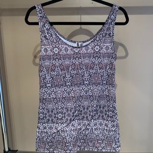 BKE Fitted Printed Wide-strap Tank - Size Large